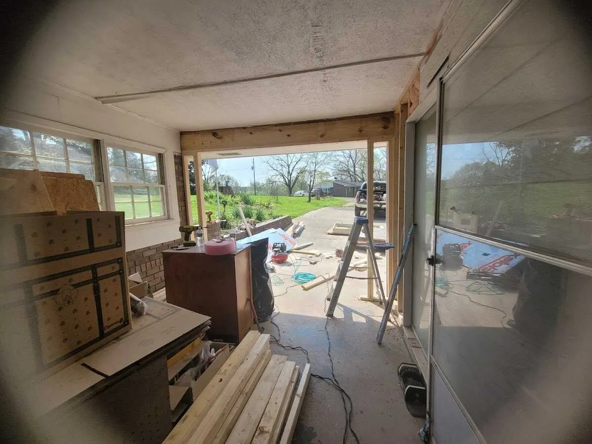 Air movers and dehumidifier for Drying & Dehumidification in Marathon